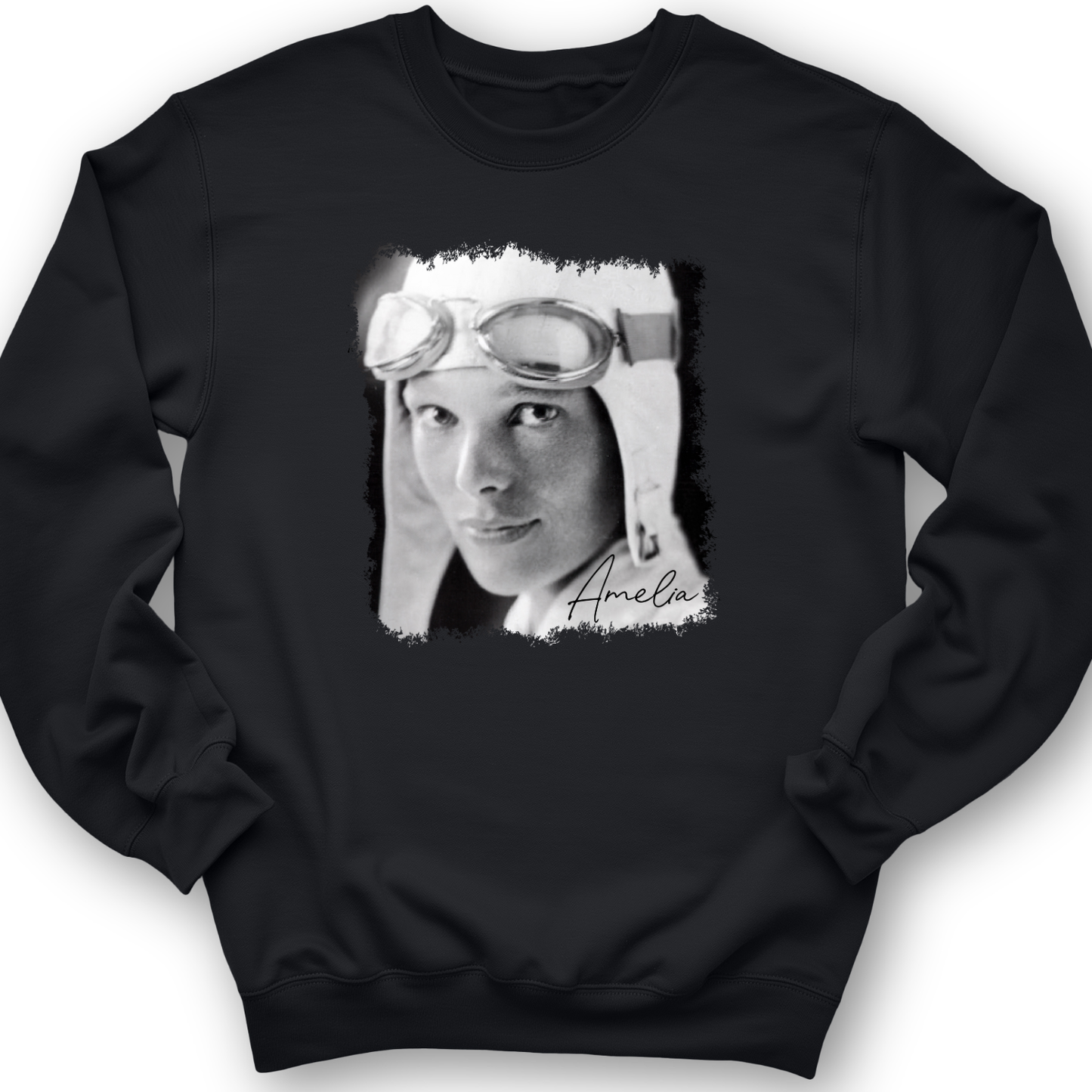 Amelia Earhart B&W Crewneck Black / S
